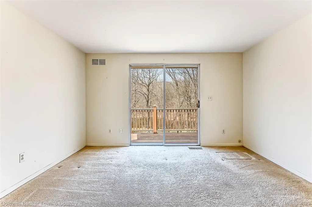 3520 S Hill Road Milford Village MI 48381