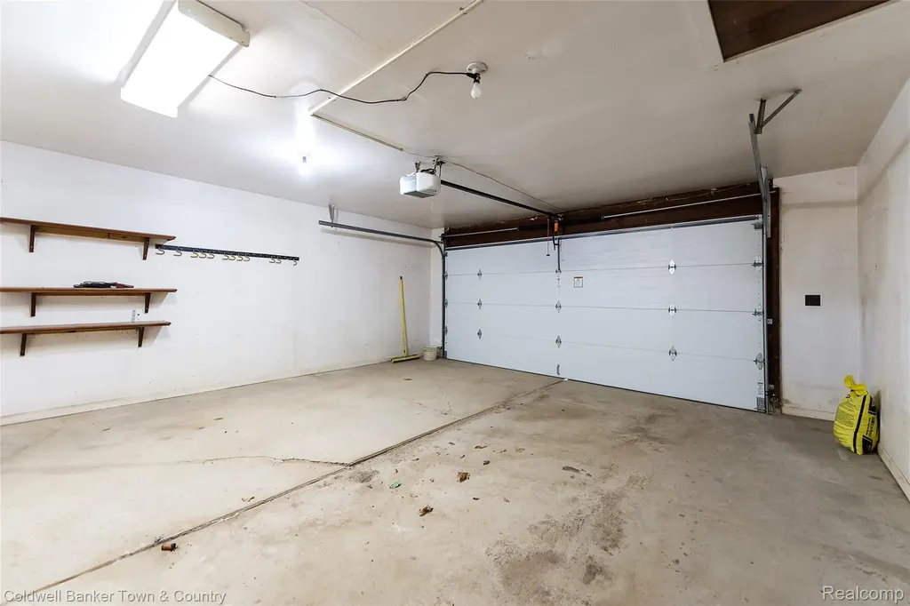 3520 S Hill Road Milford Village MI 48381