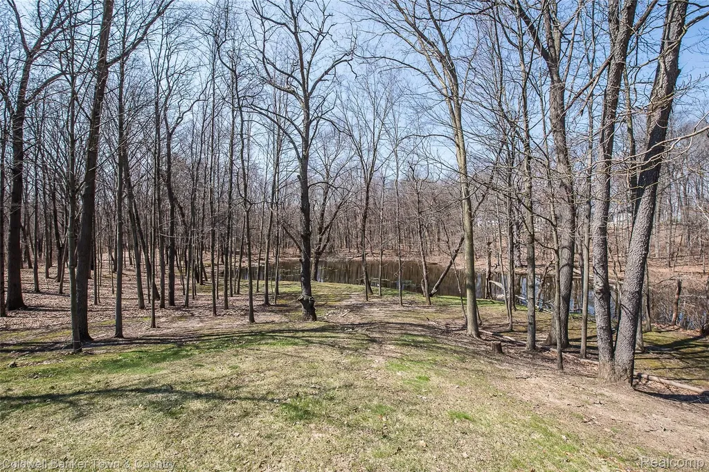 3520 S Hill Road Milford Village MI 48381