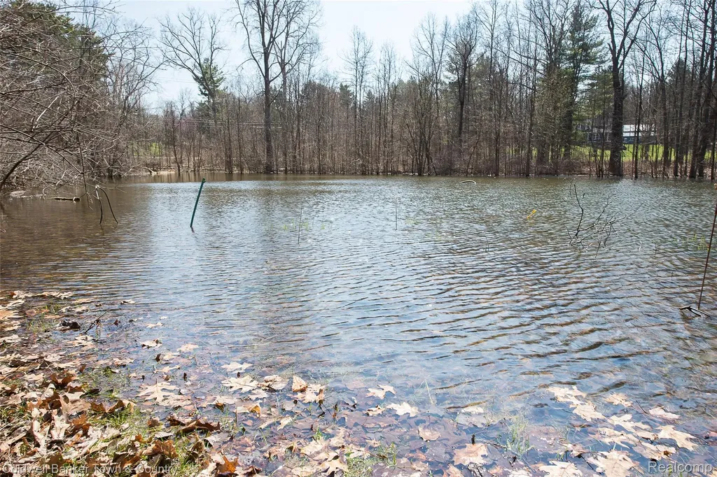 3520 S Hill Road Milford Village MI 48381
