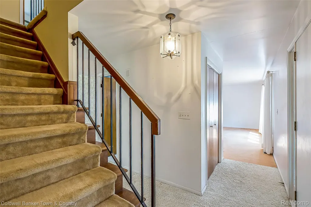 3520 S Hill Road Milford Village MI 48381