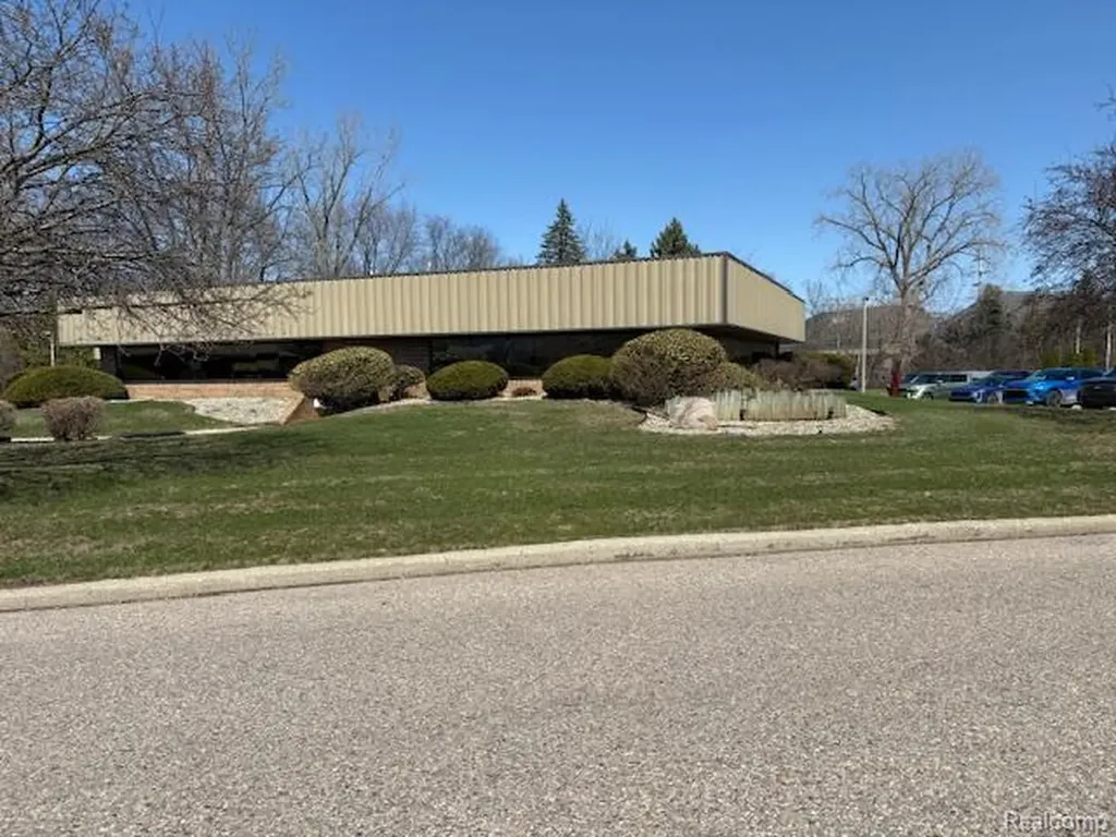 5040 Villa Linde Parkway Flint Charter Township MI 48532