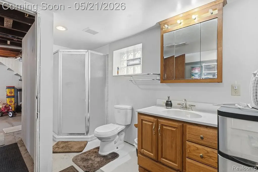 437 Poplar Street Wyandotte City MI 48192
