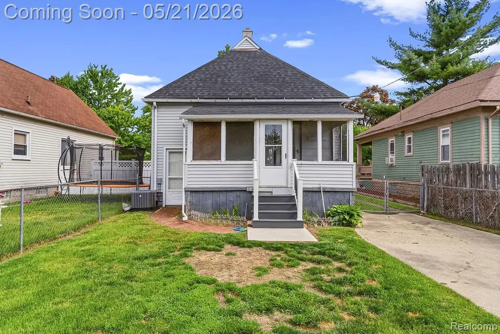 437 Poplar Street Wyandotte City MI 48192