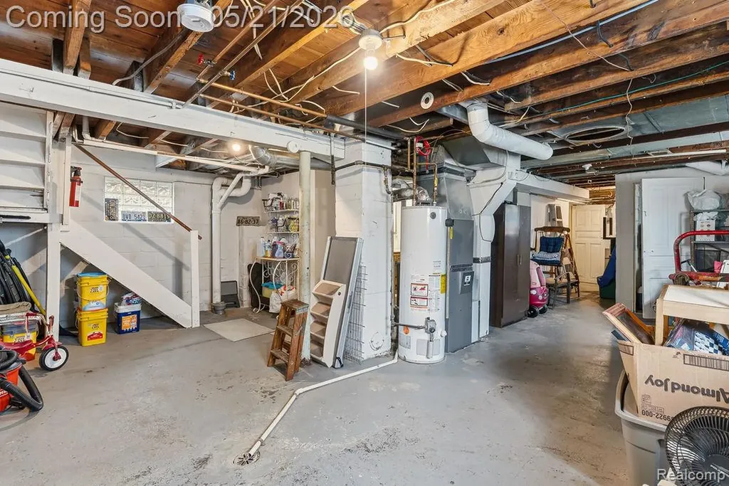437 Poplar Street Wyandotte City MI 48192