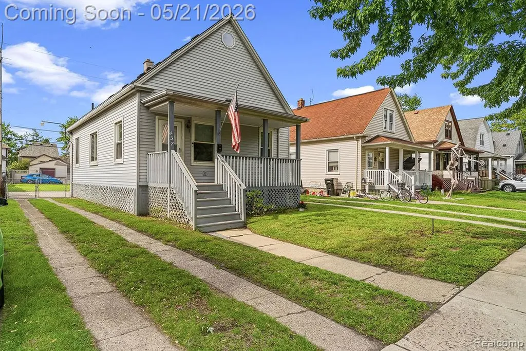 437 Poplar Street Wyandotte City MI 48192