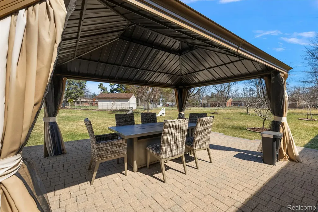 4411 Forster Lane Shelby Charter Township MI 48316