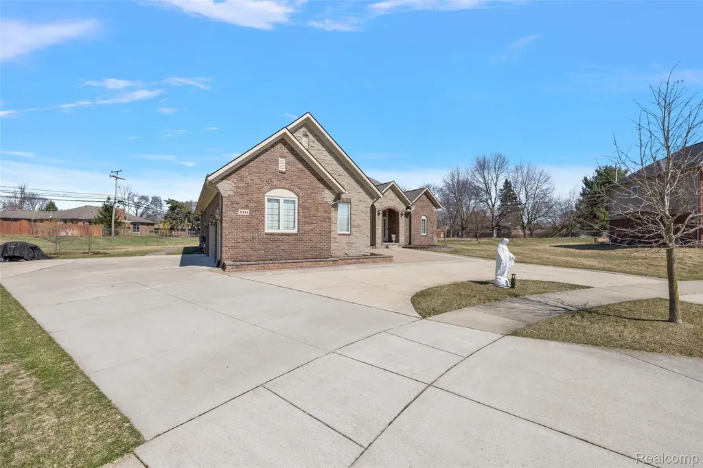 4411 Forster Lane Shelby Charter Township MI 48316