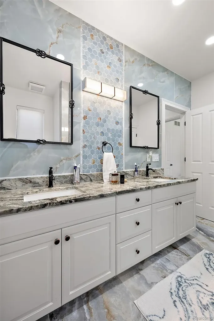 4411 Forster Lane Shelby Charter Township MI 48316
