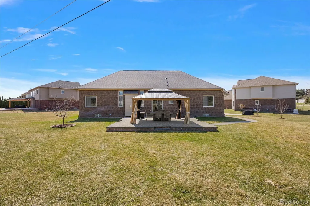 4411 Forster Lane Shelby Charter Township MI 48316