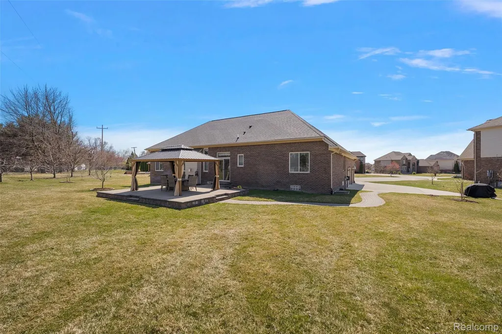 4411 Forster Lane Shelby Charter Township MI 48316