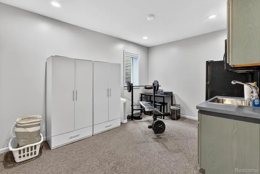 552 N Mckinley Road Flushing City MI 48433
