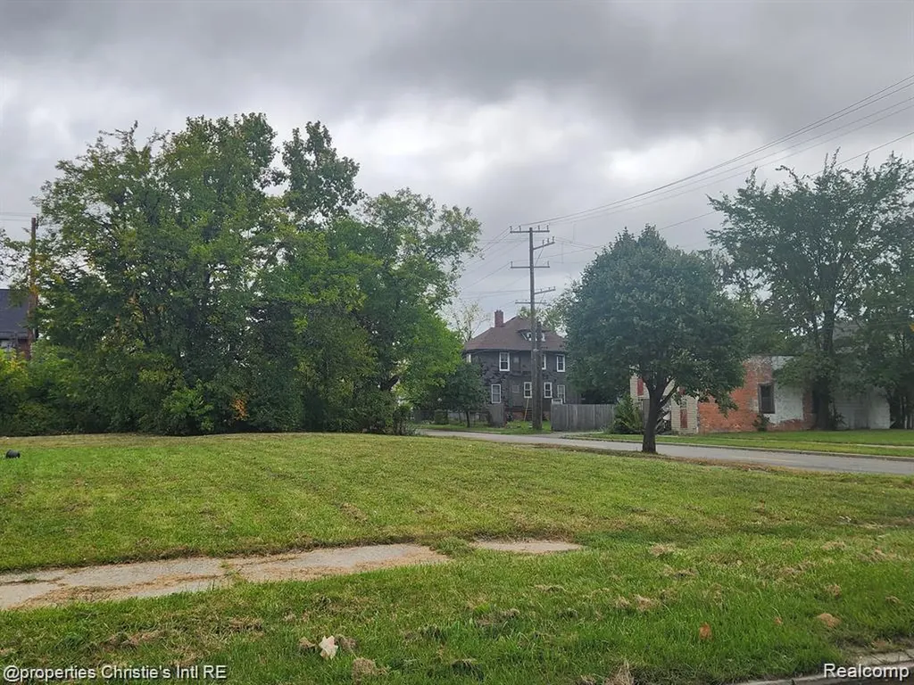 453 E Euclid Street Detroit City MI 48202