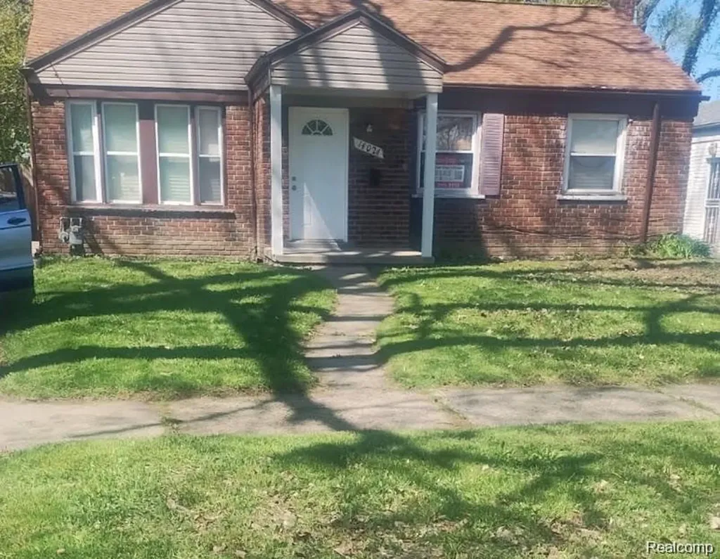 14024 Pembroke Avenue Detroit City MI 48235