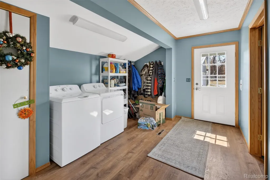 5675 Union Corners Big Creek Township MI 48654