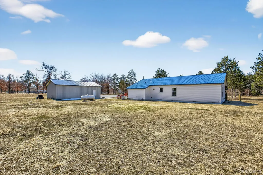 5675 Union Corners Big Creek Township MI 48654