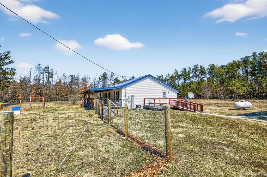 5675 Union Corners Big Creek Township MI 48654
