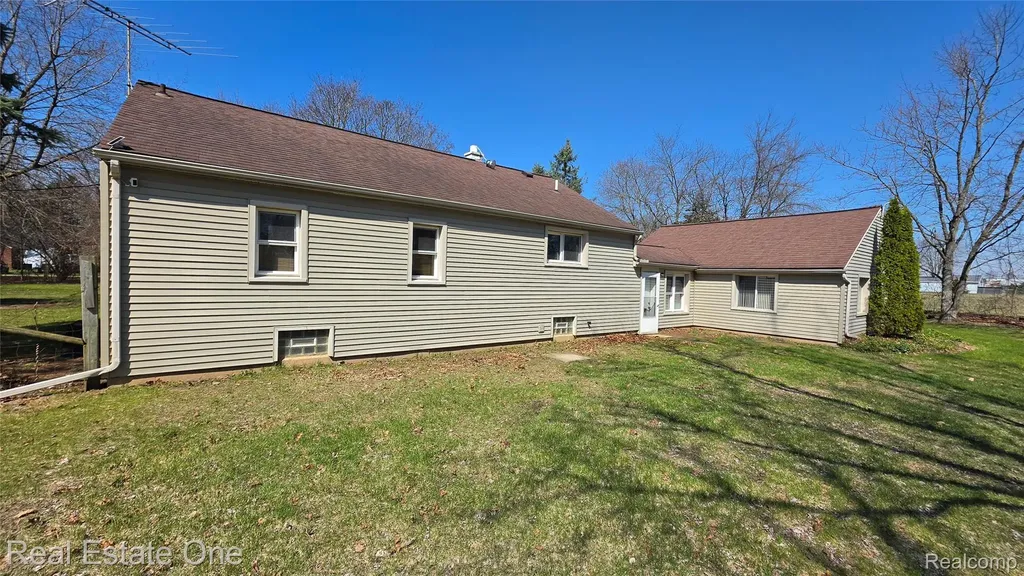 1288 Shoman Street Waterford Charter Township MI 48327