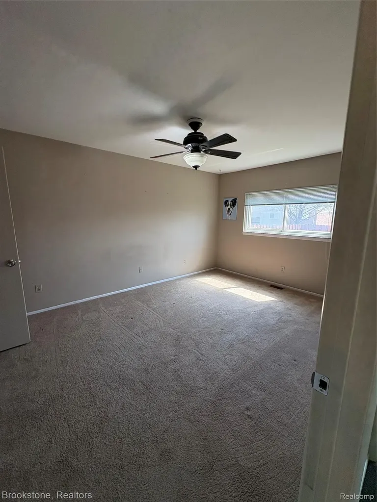 16444 E Terrace Court Roseville City MI 48066