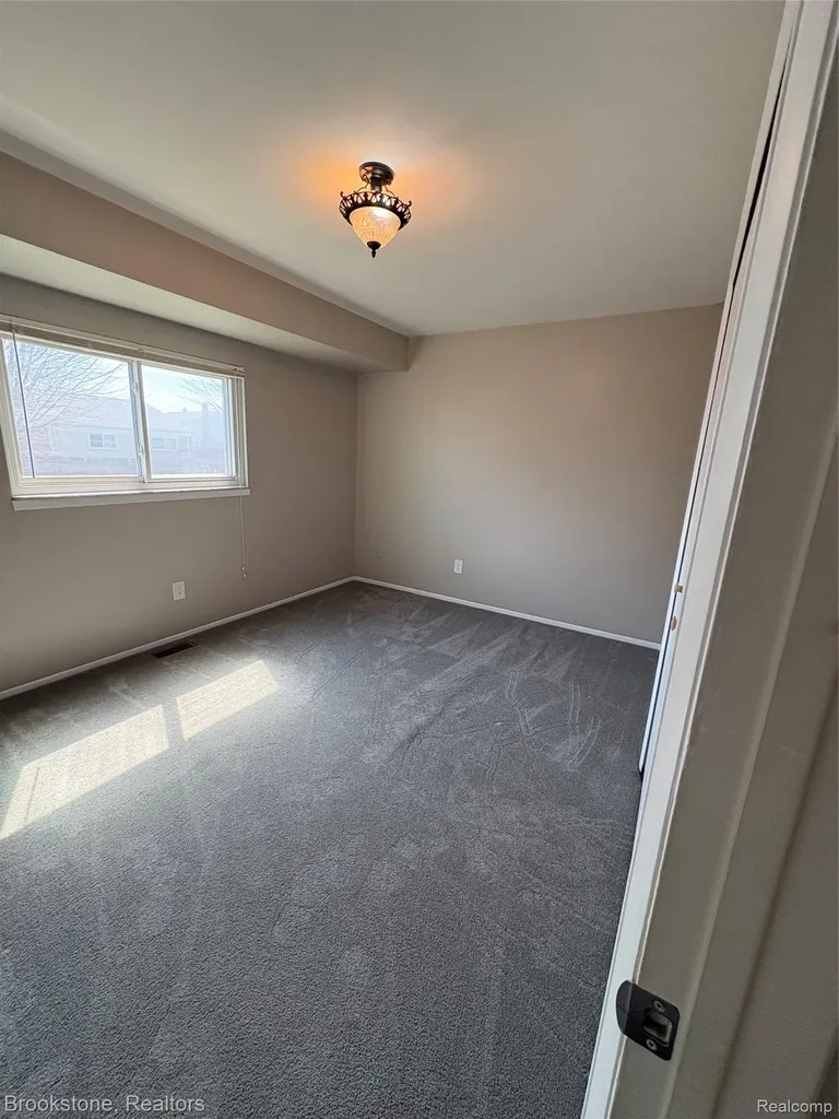 16444 E Terrace Court Roseville City MI 48066