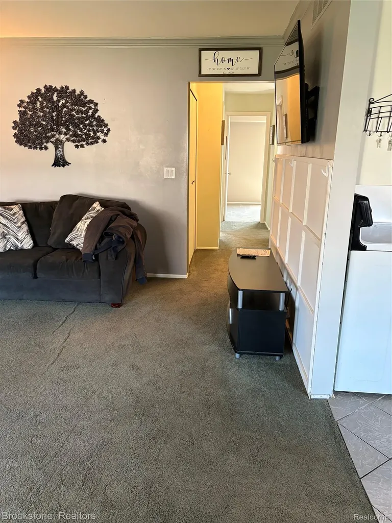 16444 E Terrace Court Roseville City MI 48066