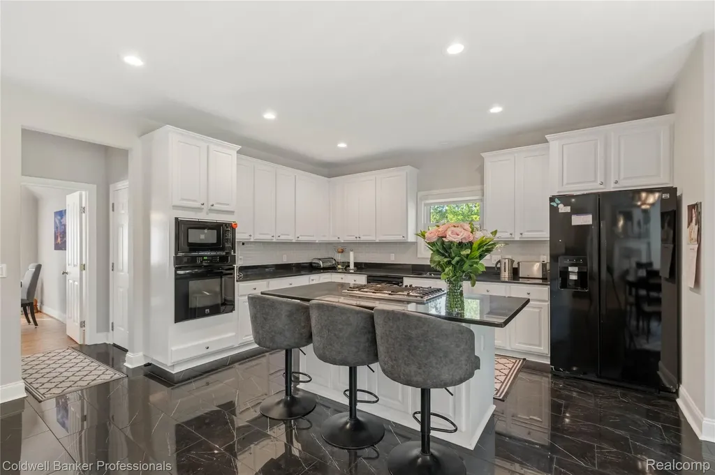22139 Barclay Drive Novi City MI 48374
