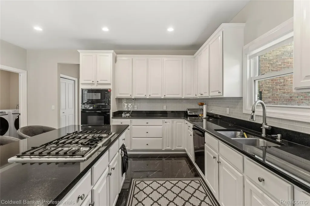 22139 Barclay Drive Novi City MI 48374