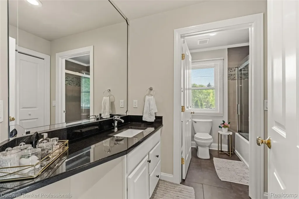 22139 Barclay Drive Novi City MI 48374