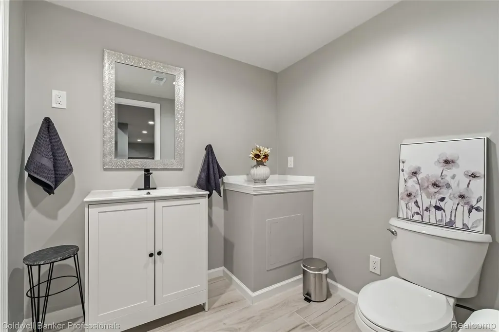 22139 Barclay Drive Novi City MI 48374