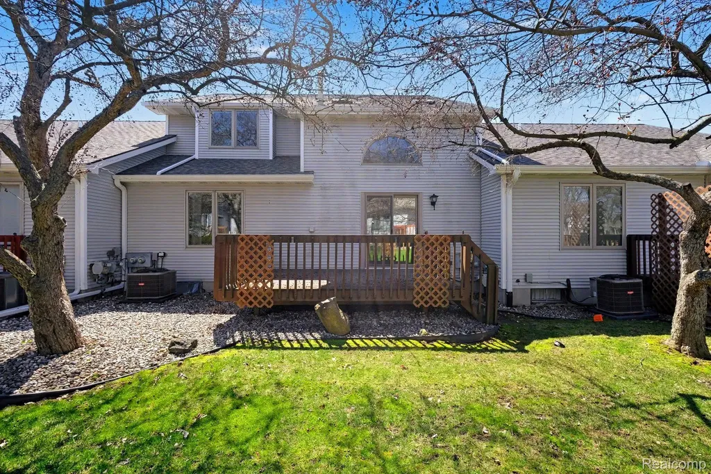 1085 Linda Drive Davison City MI 48423