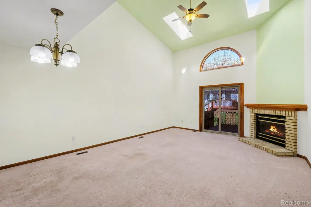 1085 Linda Drive Davison City MI 48423