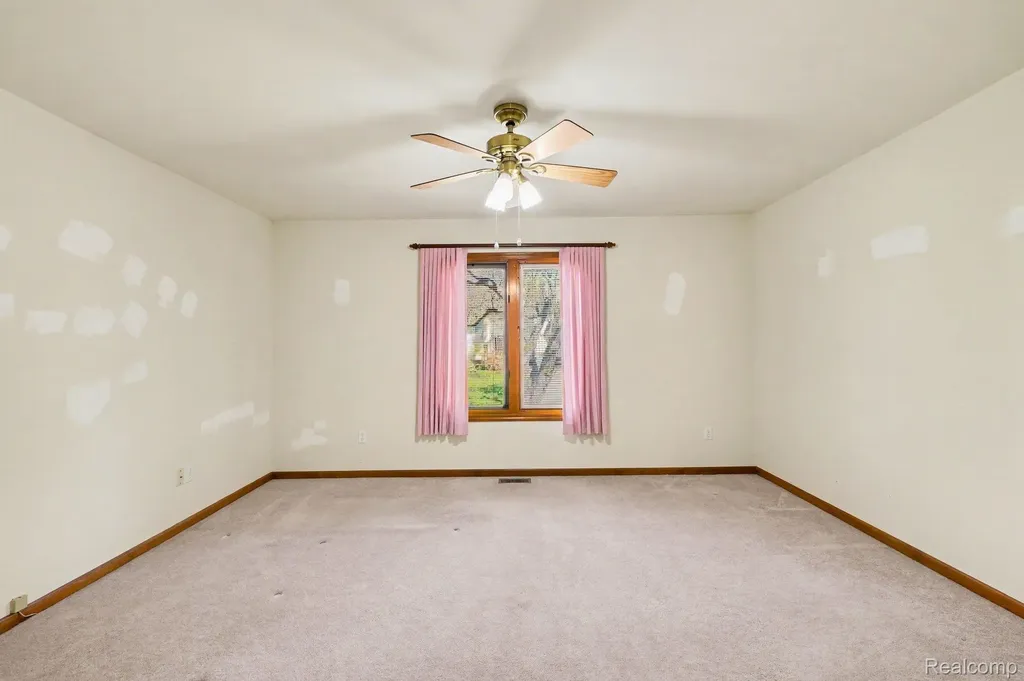 1085 Linda Drive Davison City MI 48423