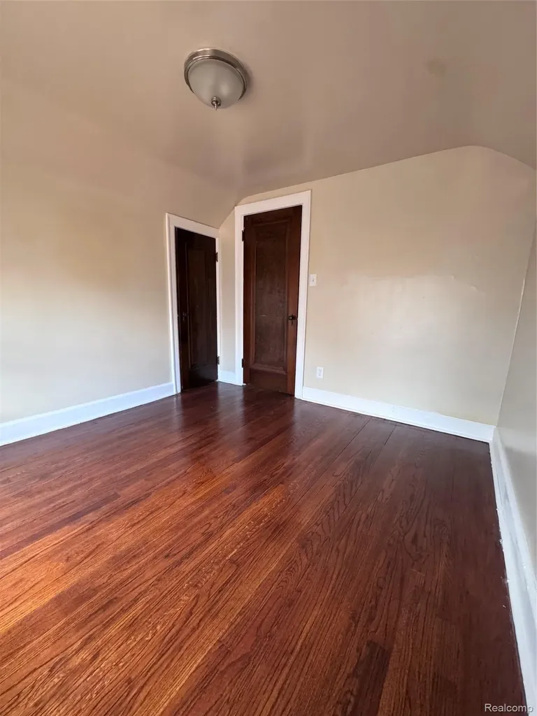 16814 Parkside Street Detroit City MI 48221