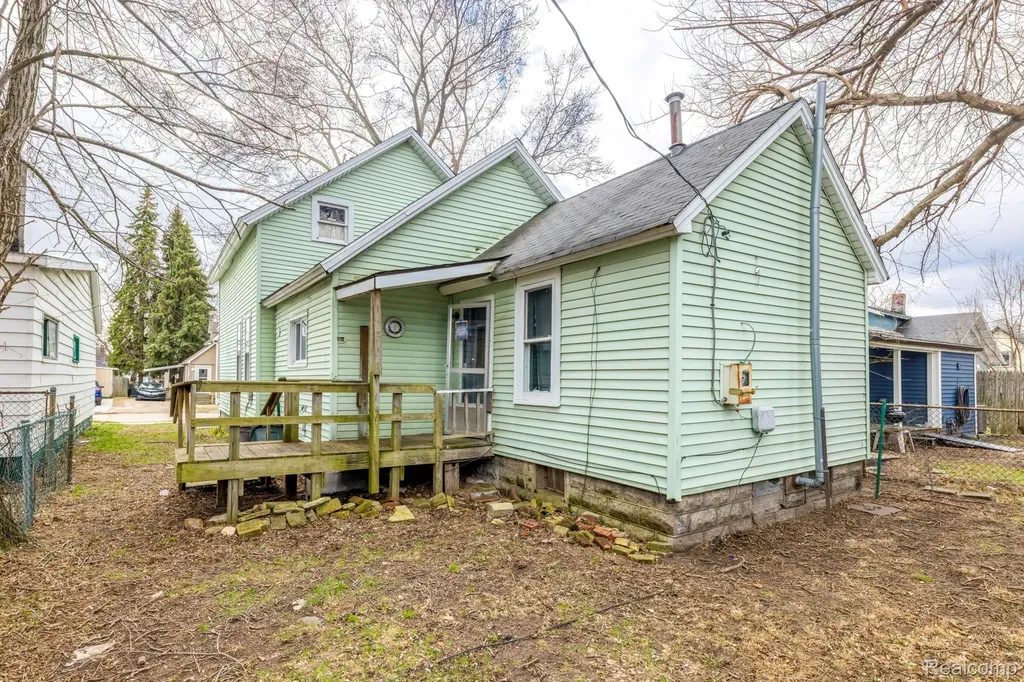 1109 Rawlins Street Port Huron City MI 48060
