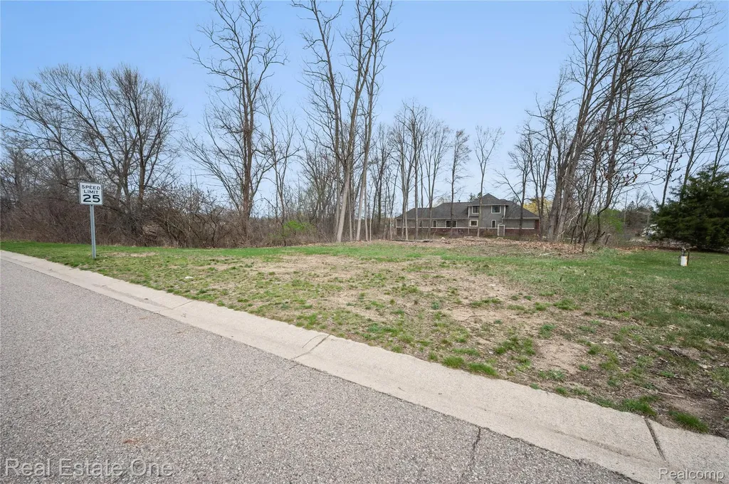 508 Woodstone Court White Lake Charter Township MI 48386