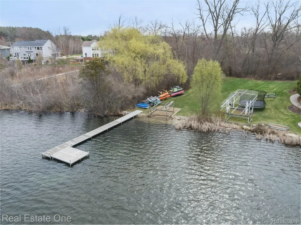 508 Woodstone Court White Lake Charter Township MI 48386