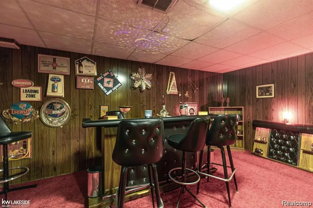 25810 Virginia Drive Warren City MI 48091