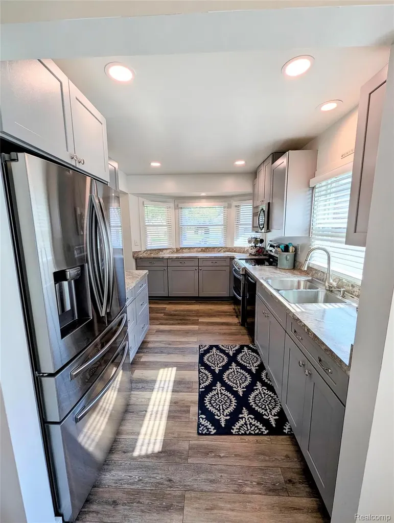 2525 Davista Drive Highland Charter Township MI 48356