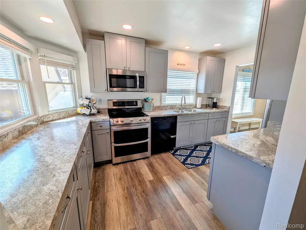 2525 Davista Drive Highland Charter Township MI 48356
