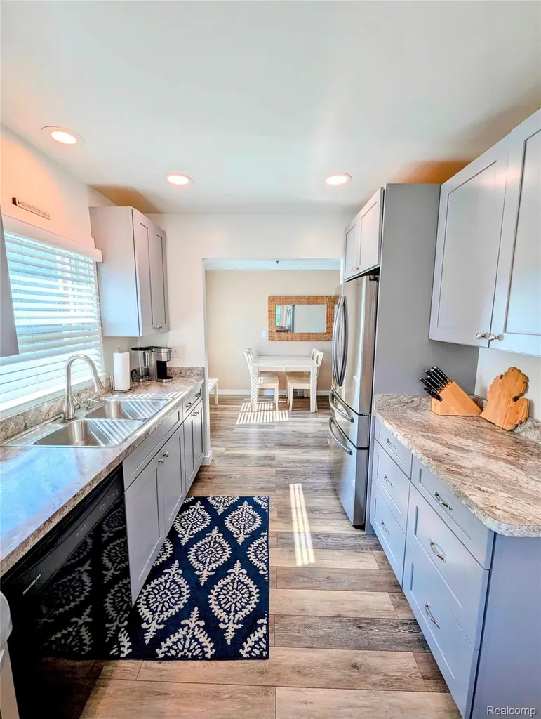 2525 Davista Drive Highland Charter Township MI 48356