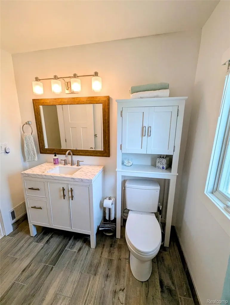 2525 Davista Drive Highland Charter Township MI 48356