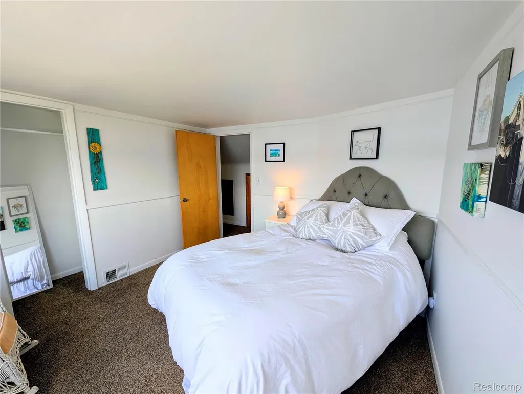 2525 Davista Drive Highland Charter Township MI 48356