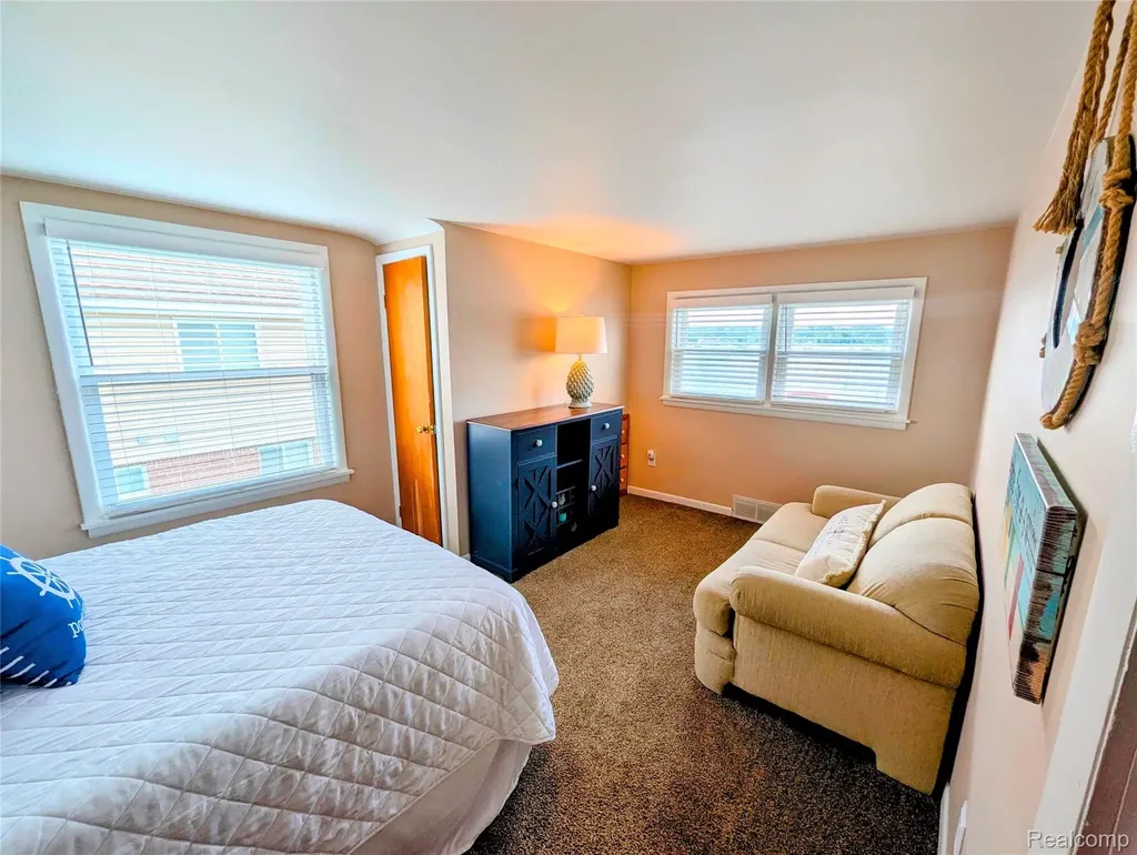 2525 Davista Drive Highland Charter Township MI 48356