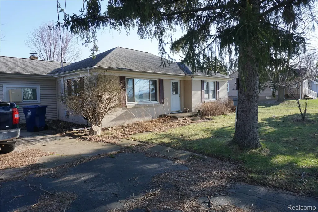 4145 Janes Road Buena Vista Charter Township MI 48601