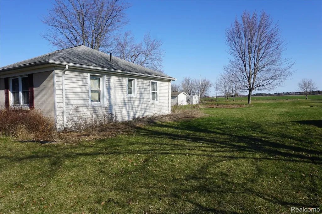 4145 Janes Road Buena Vista Charter Township MI 48601
