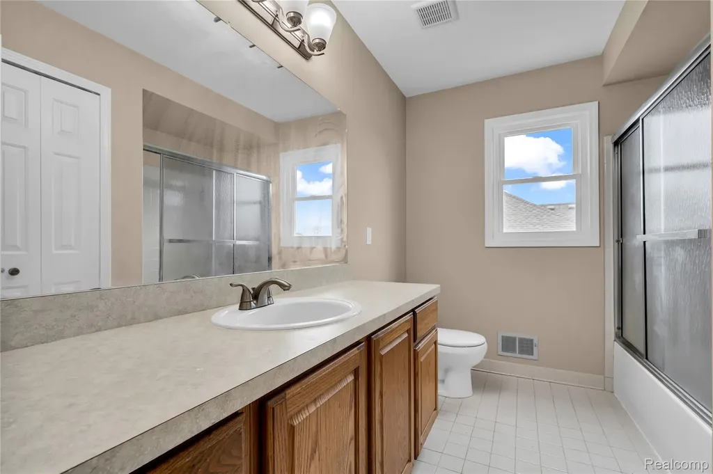 21266 Summerfield Drive Macomb Township MI 48044