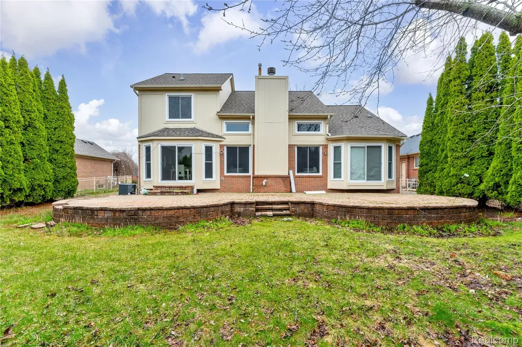 21266 Summerfield Drive Macomb Township MI 48044