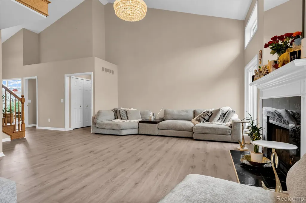 21266 Summerfield Drive Macomb Township MI 48044
