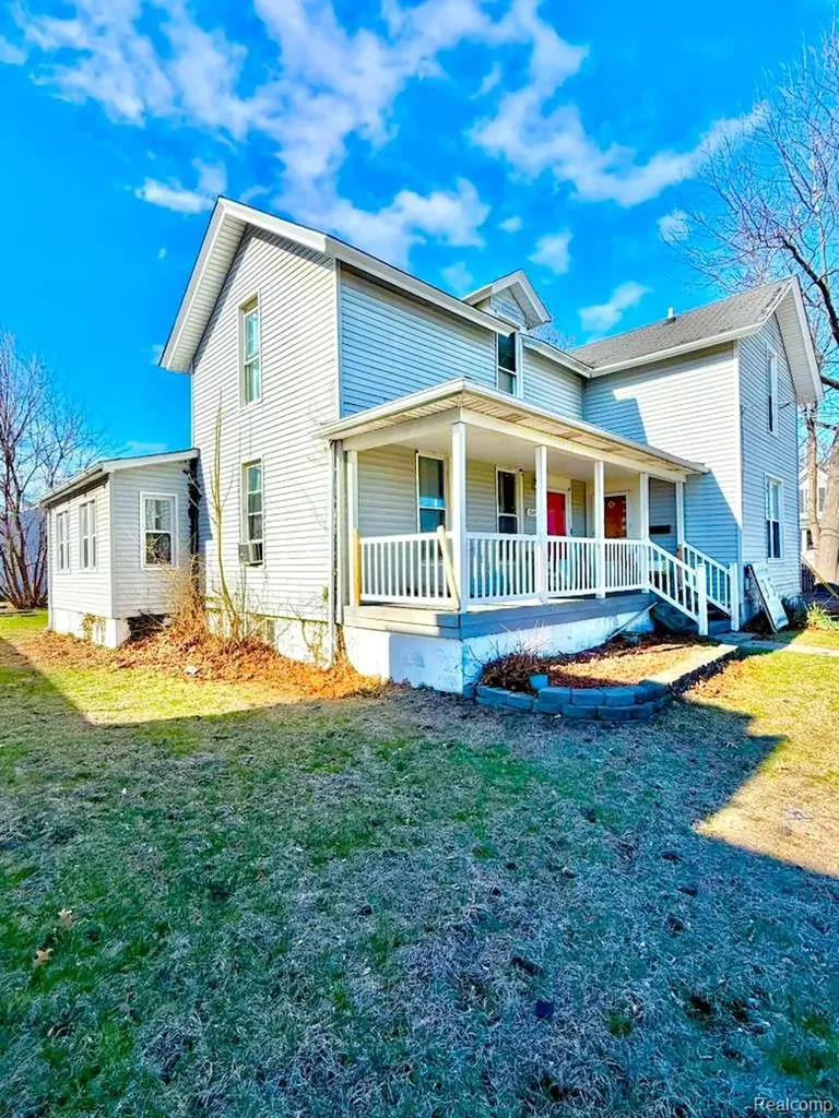 35449 Clinton Street Wayne City MI 48184