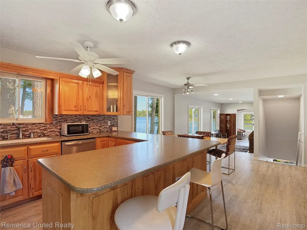 16431 Oak Hill Drive Argentine Township MI 48430